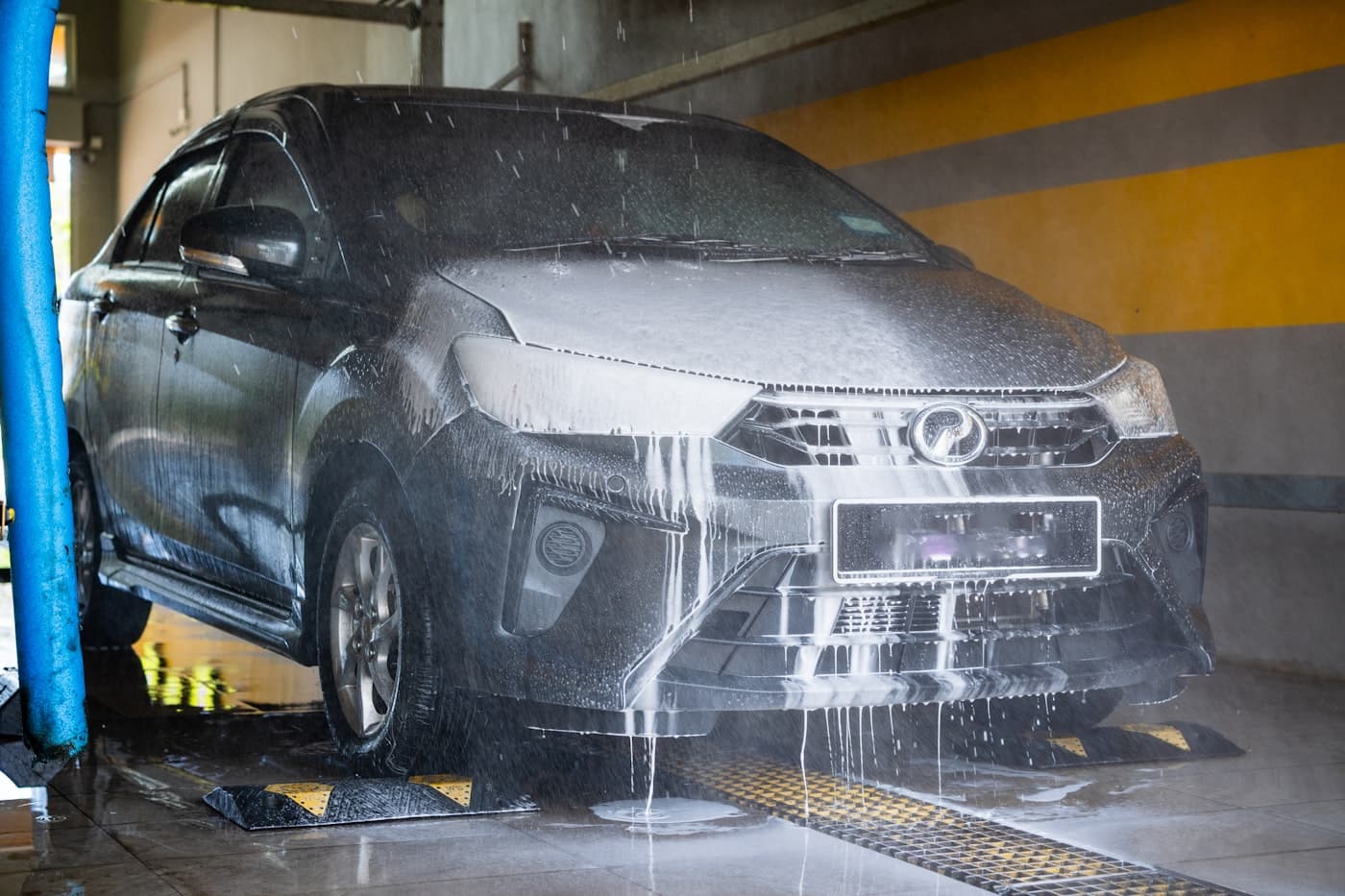 Premium wash · Snow foam rinse